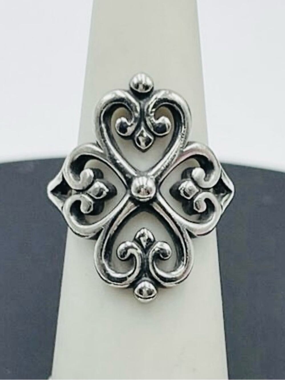 James Avery Adorned Hearts Ring 925 Sterling Silver Retired Wide Band Size 8